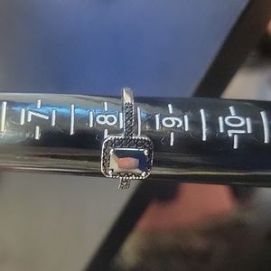 Black stone size 8 ring